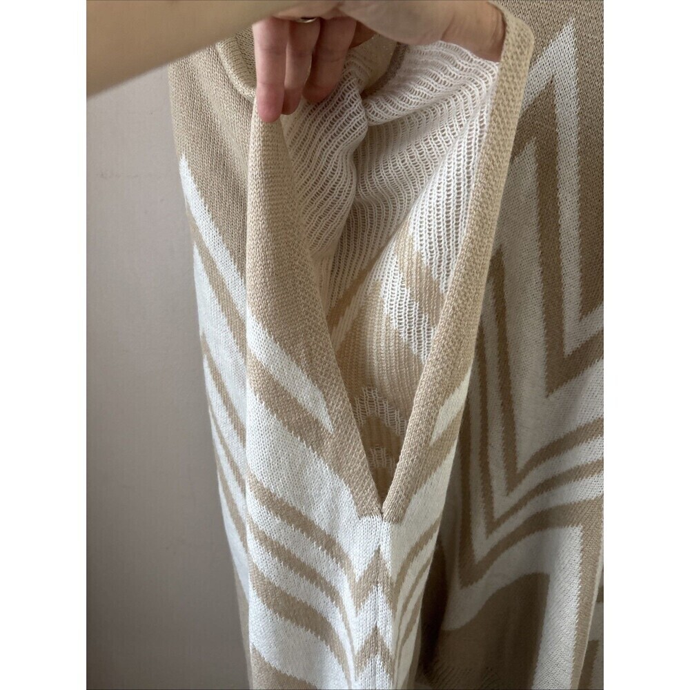 Ava & Vic Women’s Beige Brown Zigzag Turtleneck Poncho One Size Knit Cozy - Picture 4 of 6
